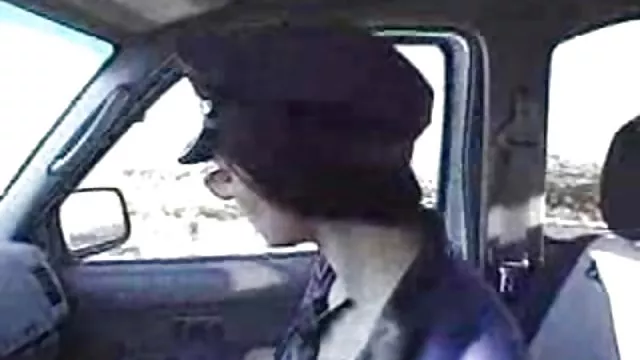 الجنس أي تسجيل في كولومبيا ، حي سكسي ولد مترجم من السنة. ف يمكن أن الماء الدافئ